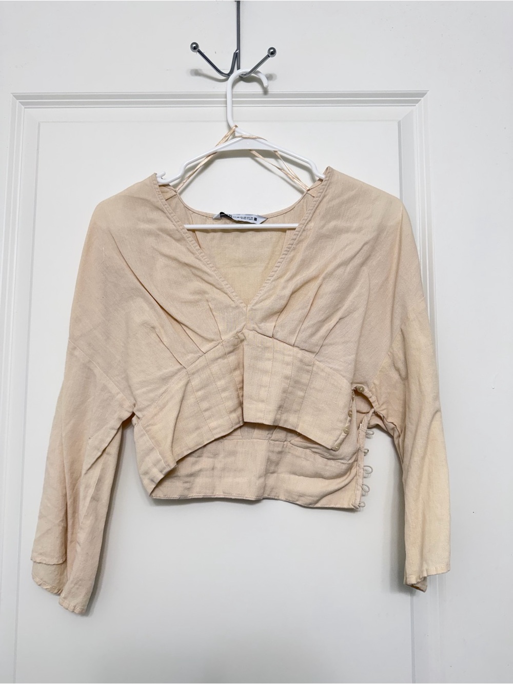 Zara Beige Cropped V-Neck Long Sleeve Top
